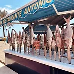 Morderne woning in visserswijk El Palo nabij het strand!